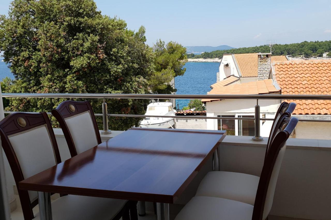Apartments By The Sea Bilo, Primosten - 14601 Bagian luar foto